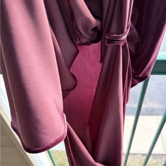 🆕Taylor Petite Velvet Midi Dress Burgundy Wine Slip Size4P Elegant Evening Party - Picture 10 of 17